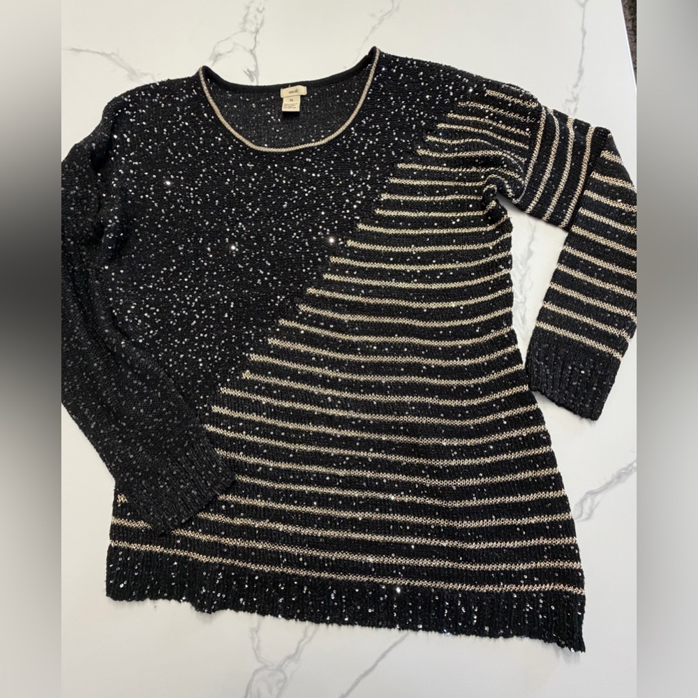 Elegant asymmetrical Black Sweater with Gold Stripes